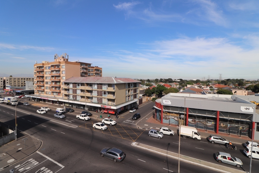 1 Bedroom Property for Sale in Townsend Estate Western Cape